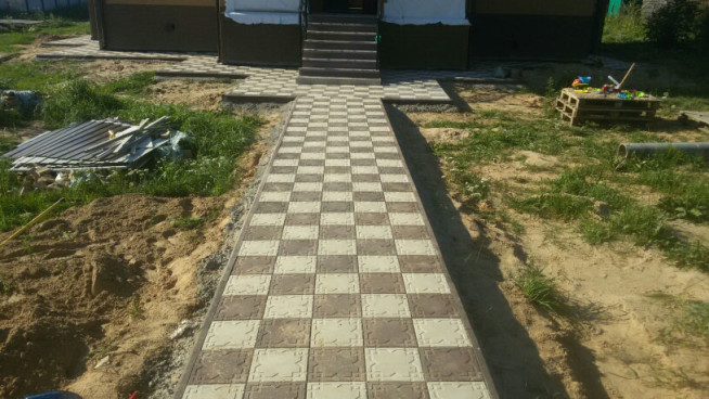 Плитка тротуарная 250×250×20 (пешеходные зоны) мокрый асфальт Эконом - «Компания Камнеград» - Изображение 2